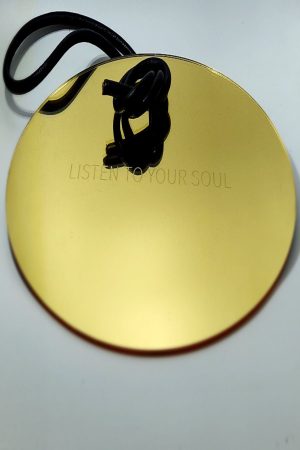 U Mirror <BR> Take a look
